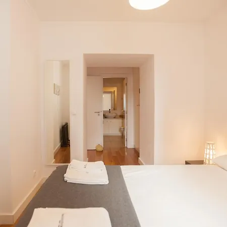 Flh Sao Bento Sunny Flat With Terrace Appartement Lissabon